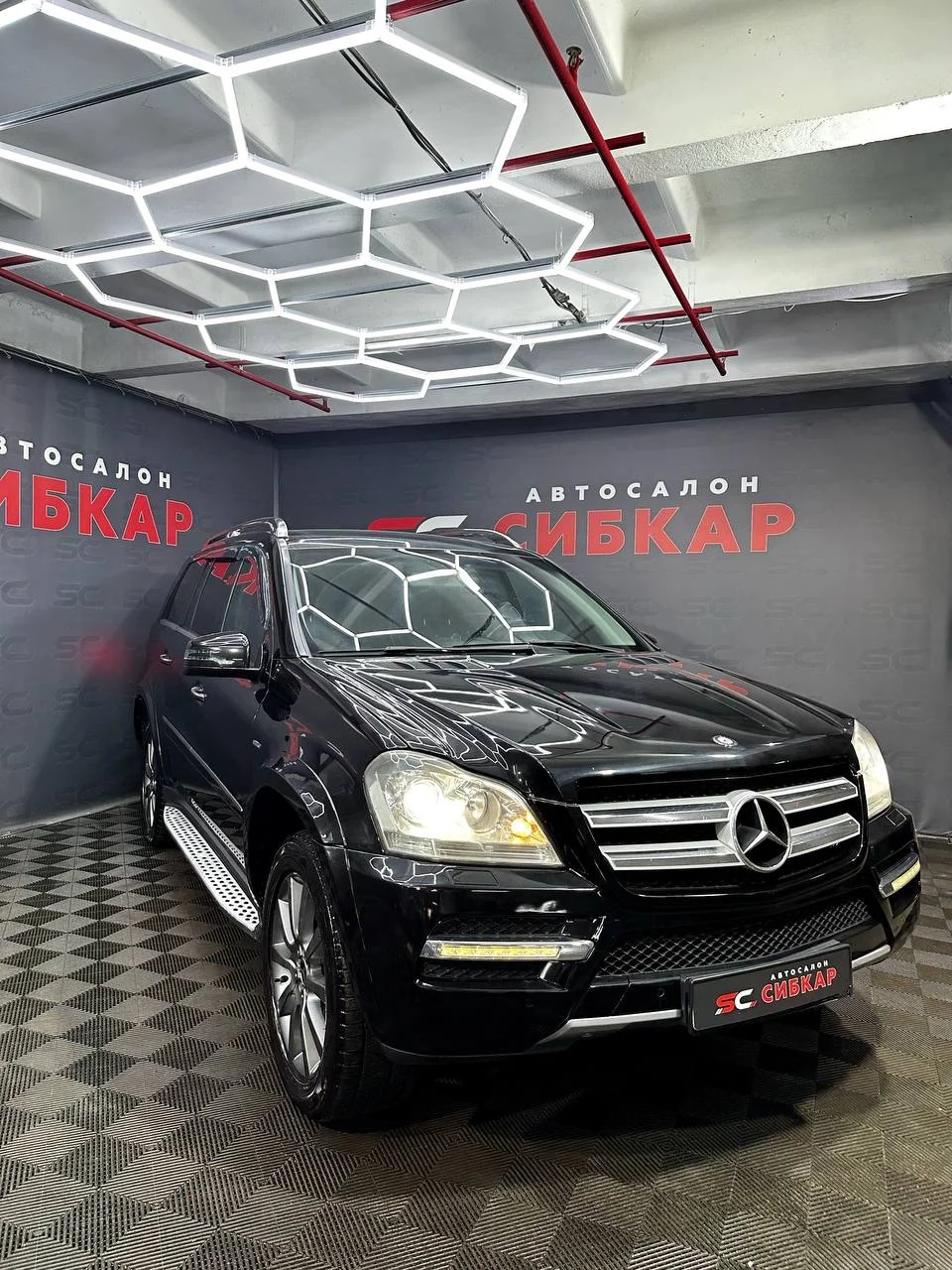 Mercedes-Benz GL-Class